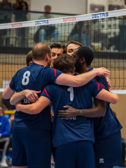 first timer but left a mark - @volleyzug.h1.lkz / @volleyzug. 4th Place at 1. Liga Final4

Shot on:
Sony A7III
Sony 70-200mm F4