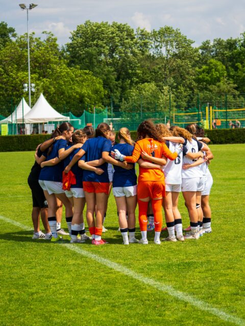 "Down 1:3, Finished 4:3" @fczacademy U20 Frauen